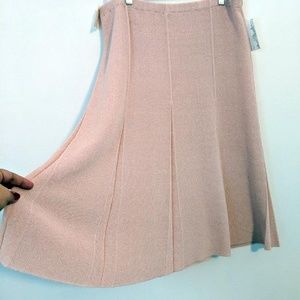 XL Pink Pleated Skirt